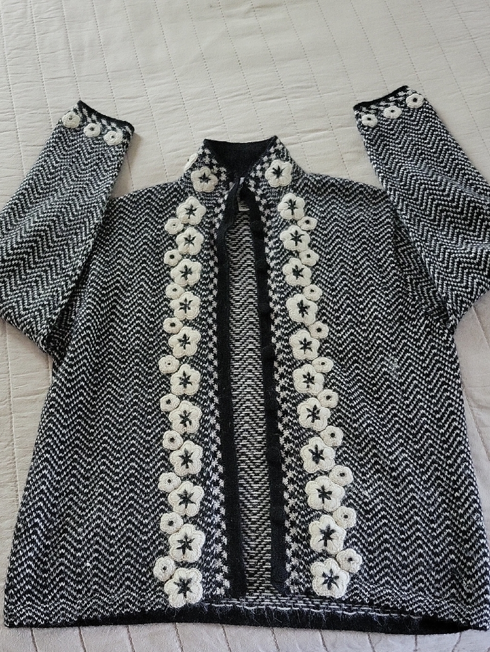 100% Wool Handmade Black & White Floral Trim Women’s Cardigan